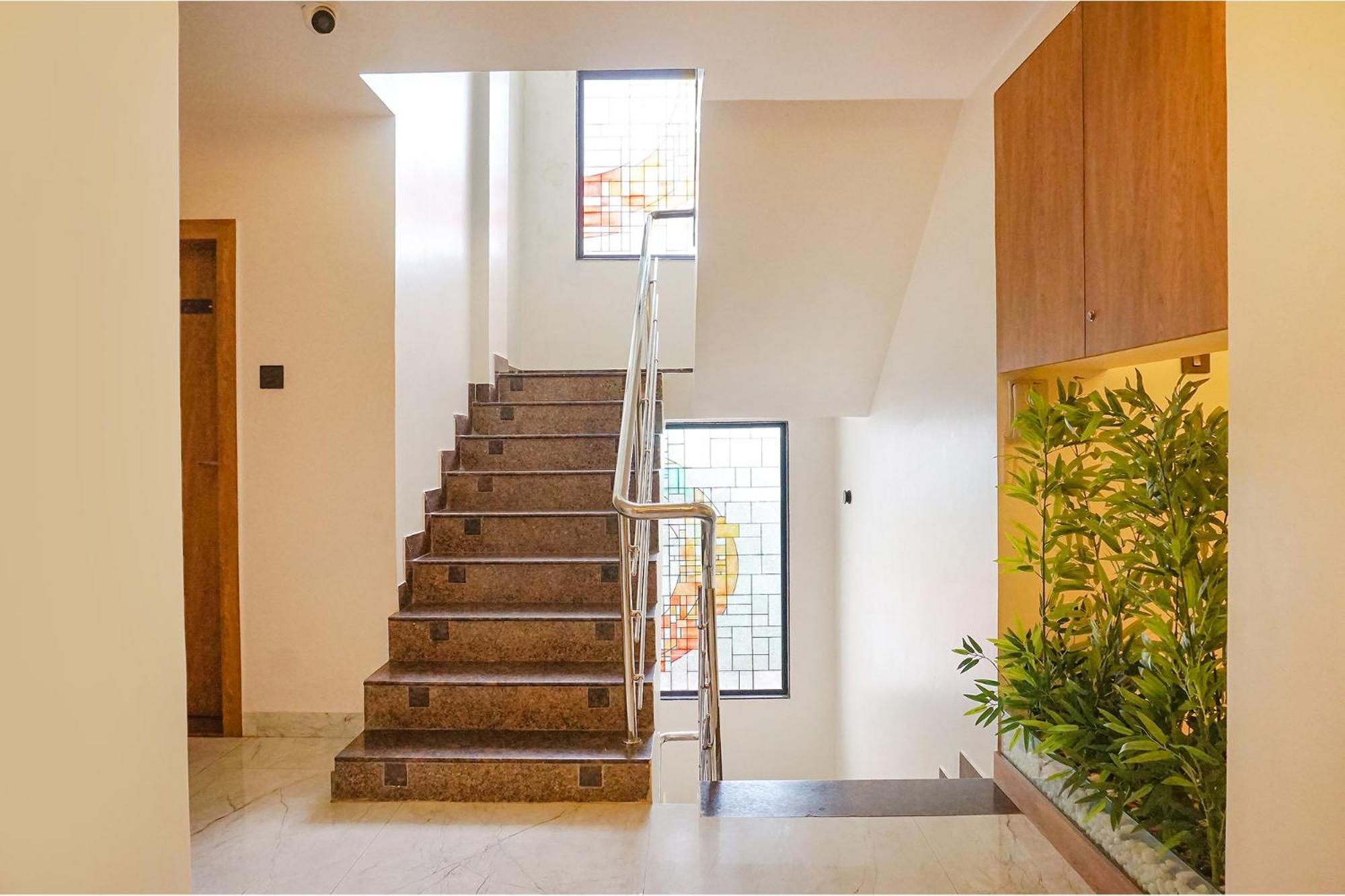 Fabhotel Prime Shourya Residency - Nr Maharshi Karve Museum Пюн Екстериор снимка