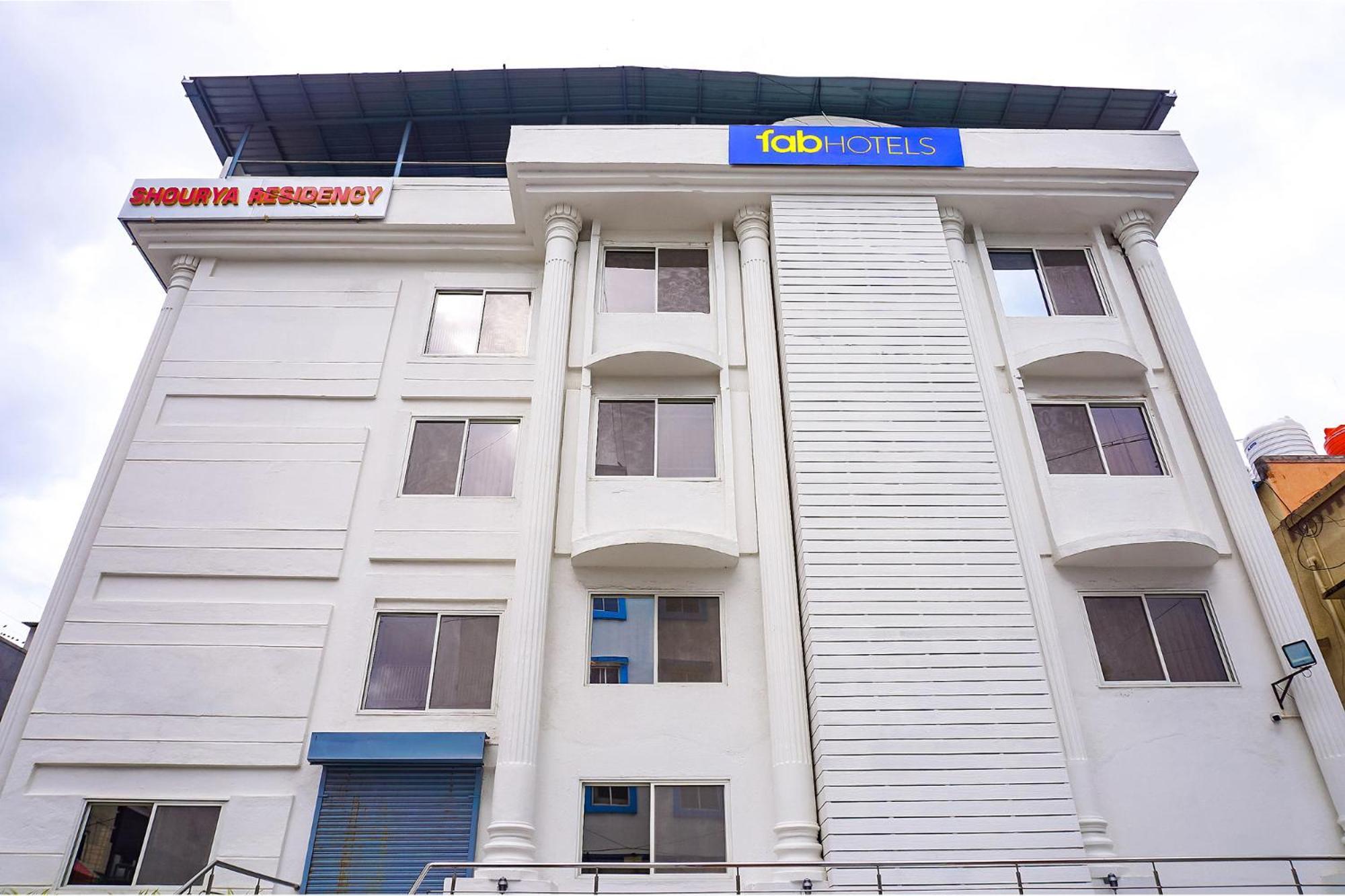 Fabhotel Prime Shourya Residency - Nr Maharshi Karve Museum Пюн Екстериор снимка